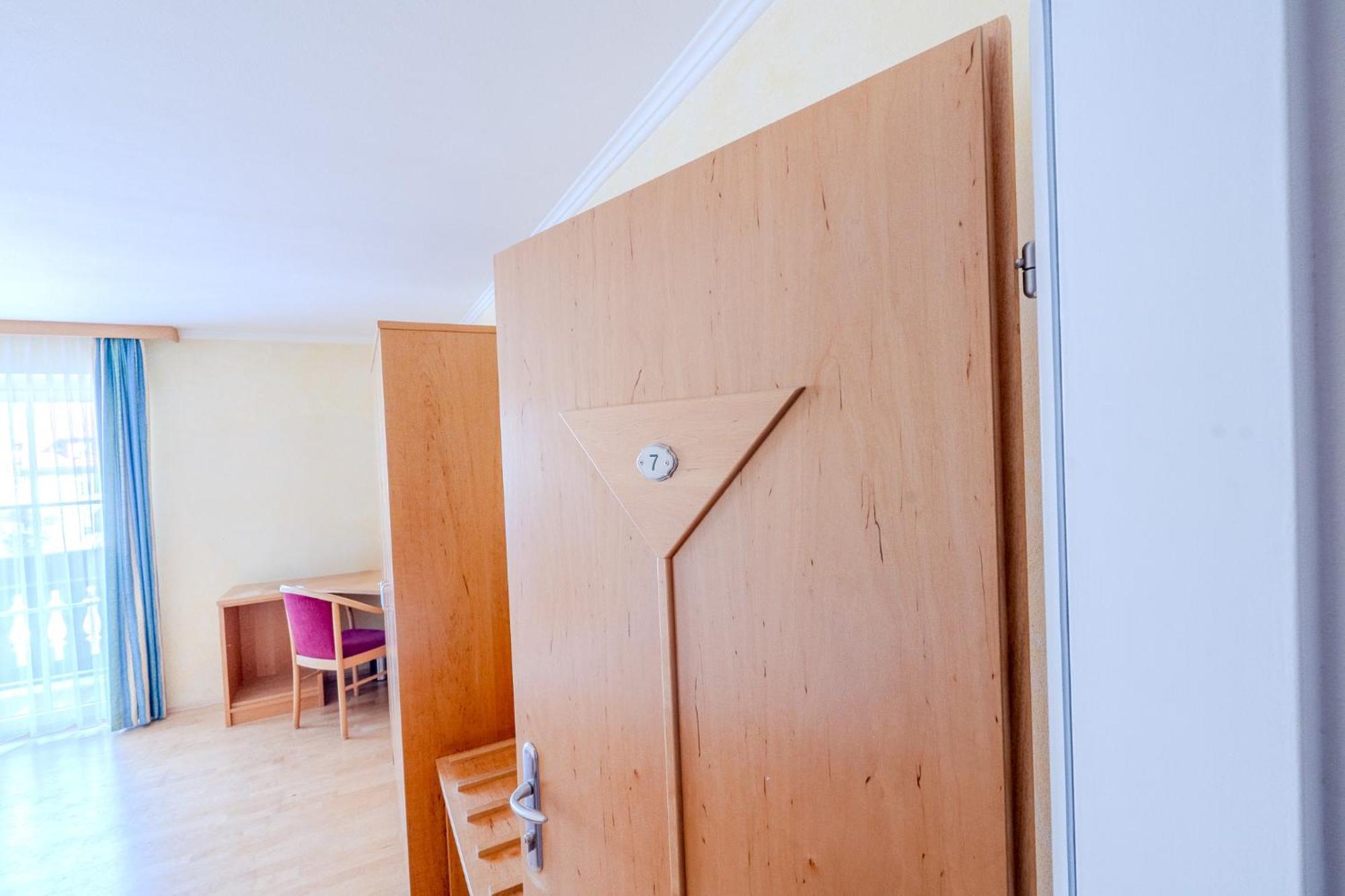 Whats-App Self-Check-In - Villa Maria Theresia Bad Goisern Camera foto